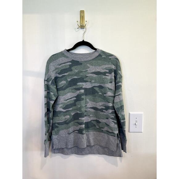 Time and Tru Sweaters - Time and Tru Camo Sweatshirt XS Green Gray Pullover Casual Lounge Top
